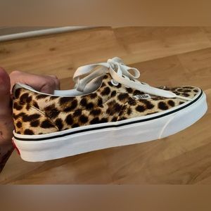 Never worn vans animal print shoes